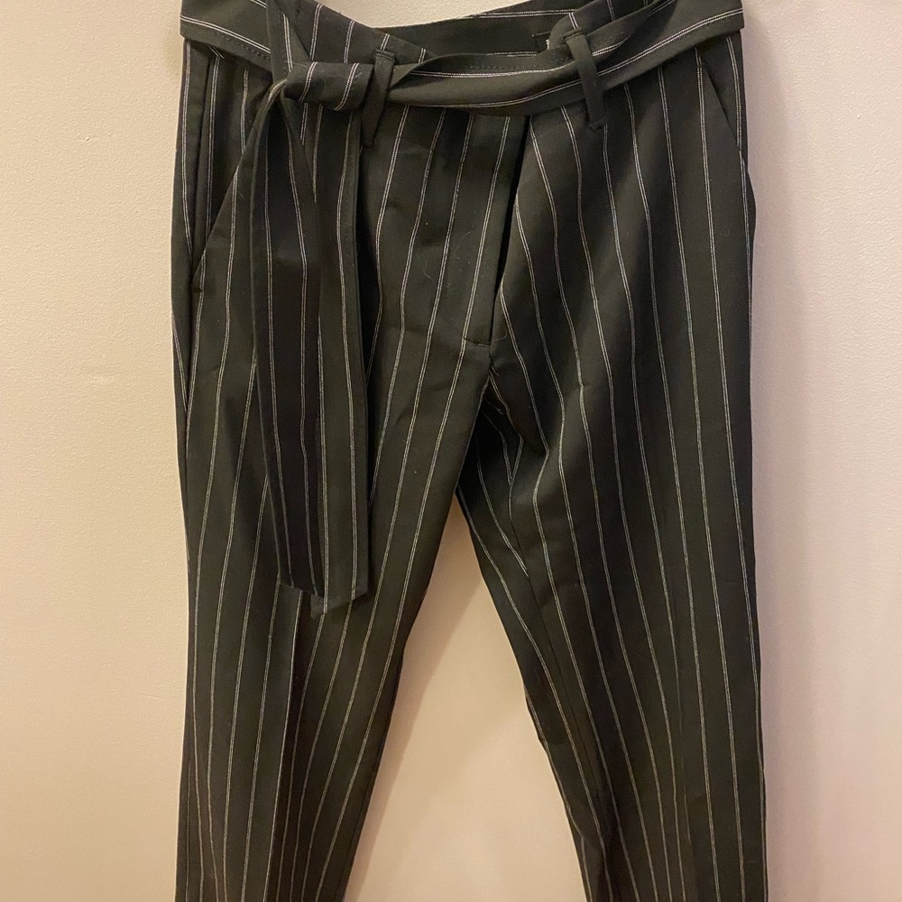 LOFT 2P black & white pinstripe trousers with belt